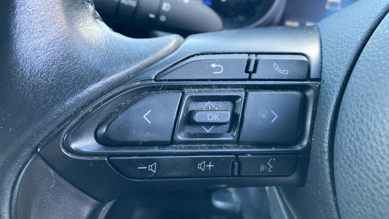 Toyota Yaris 1.5 Hybrid Design 5dr CVT Hybrid Hatchback